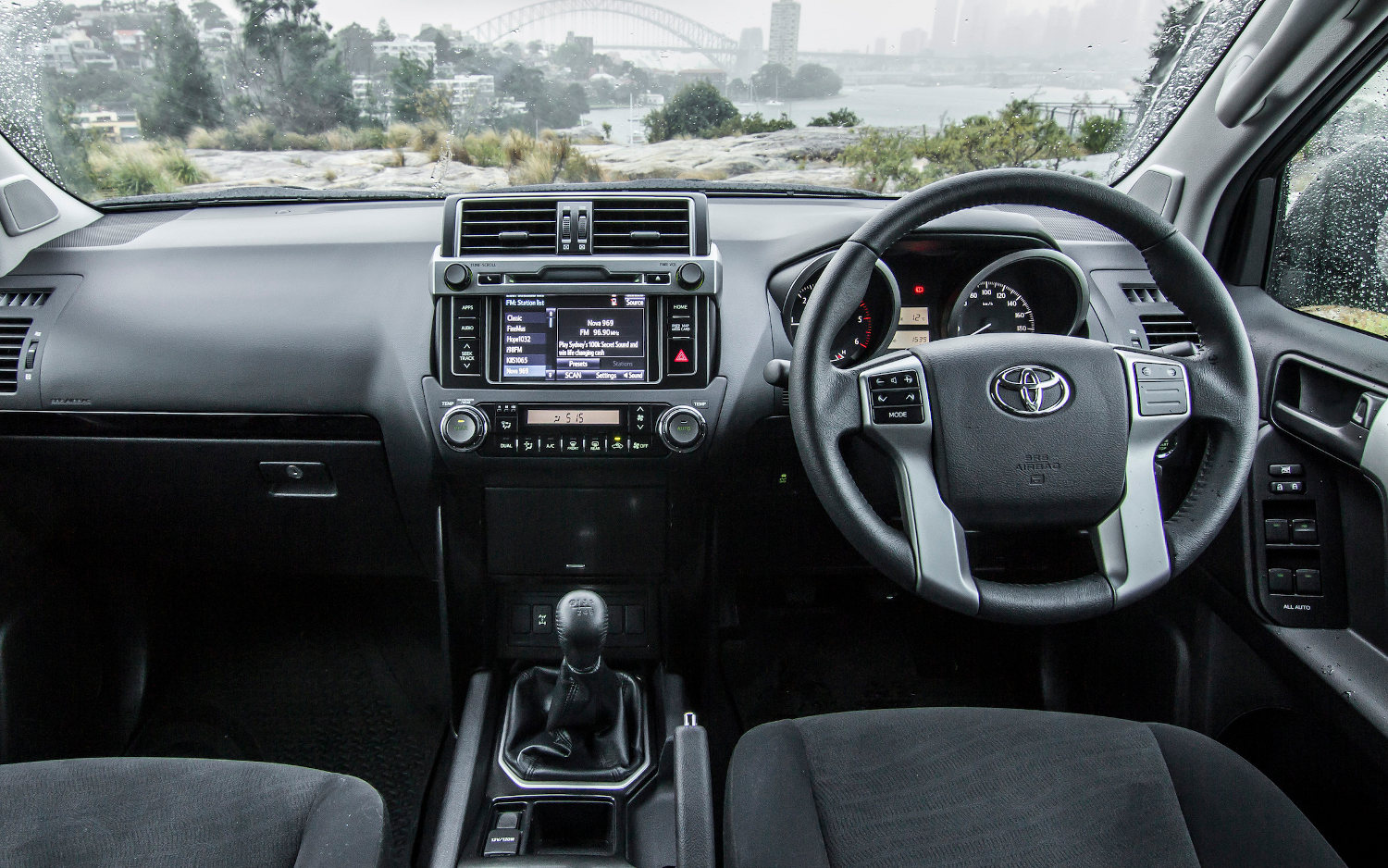 Comparison Toyota Land Cruiser Prado 2015 vs Dacia 